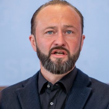 1719a4a99e0031eb9f51413e72c775cb